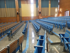 锡林浩特第五小学阶梯排椅图片